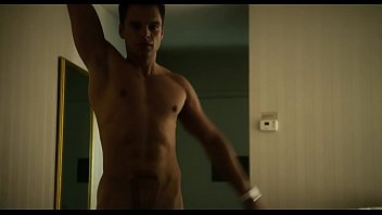 Sebastian Stan Desnudo en Bronce