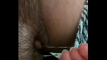 Mi prima despues de masturbar su concha (Chilena)