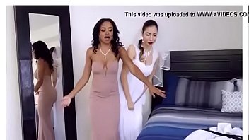 He fucks the bridesmaid - Se folla a la madrina de bodas. FULL VIDEO: 