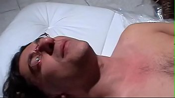 Video Porno di Gabriele Paolini che Scopa una Ragazza Mora e Culona - La Vedova Nera