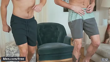 Casey Jacks and Cliff Jensen - Desperate Househusband Part 2 A Gay Xxx Parody - Str8 to Gay - Trailer preview - Men.com